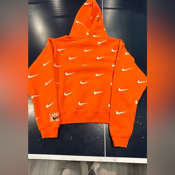 Men’s Orange KITH & Nike Hooded Sweatshirt- Small - Picture 3 of 6